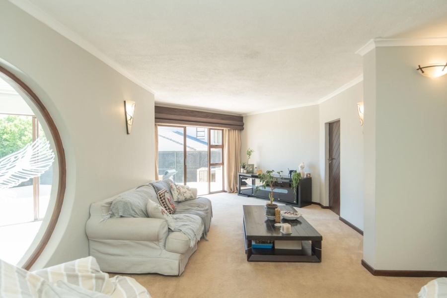 6 Bedroom Property for Sale in Walmer Heights Eastern Cape